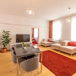 Hallo Nr 8 Wien